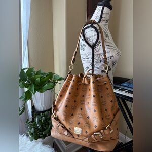 MCM Cognac drawstring Shoulder Bag